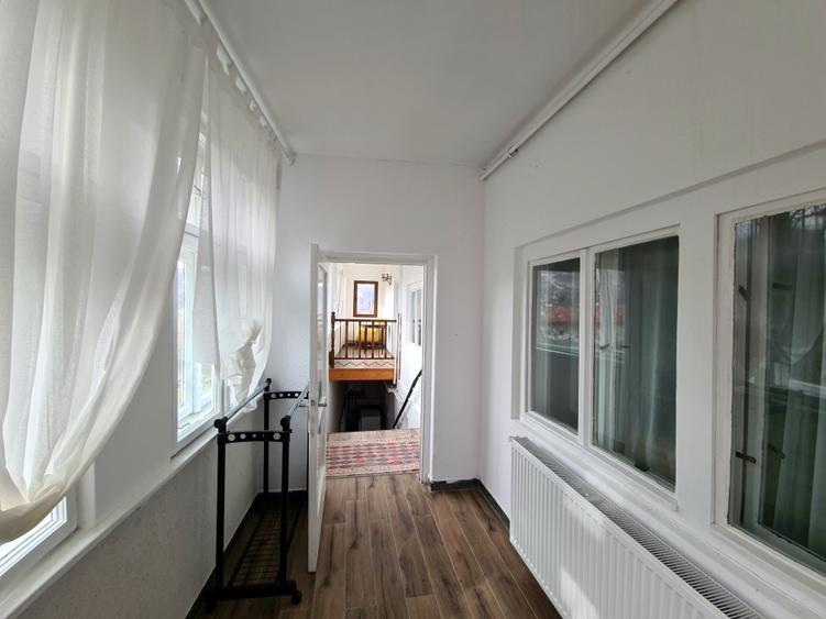 CASA COCHETA CENTRU ISTORIC CU PRIVELISTE-FARA CURTE-PRETABIL PENTRU INVESTITIE - 13