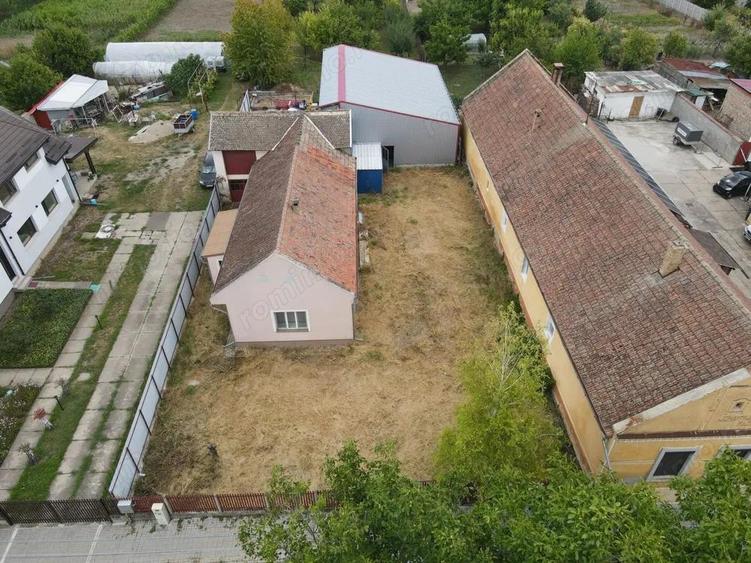 Casa cu hala ?i anexe Poten?ial pentru locuin?a ?i afacere Biled - 3