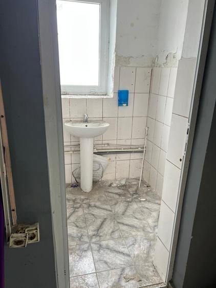 Spatiu de birouri de inchiriat in Ploiesti, zona Liceului Cuza - 12