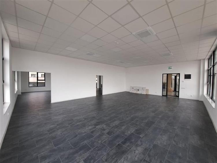 Spatiu comercial, 195 mp utili, situat in cartierul Iris! - 1