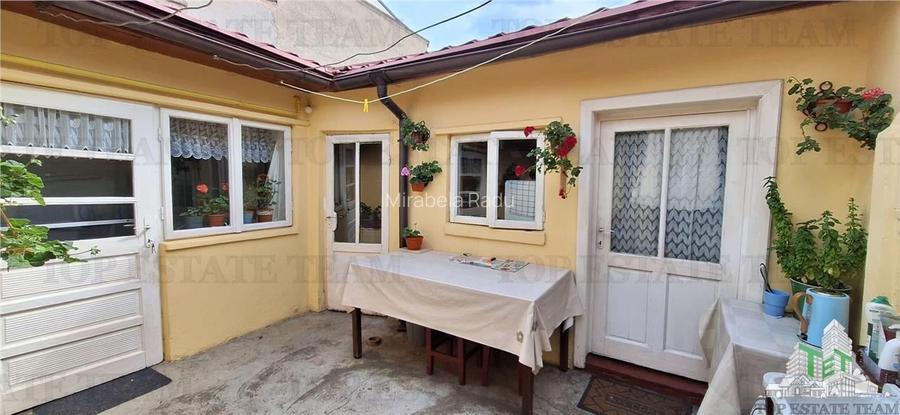 Casa rustica cu curte, 3 camere, zona Tabacarie, Constanta