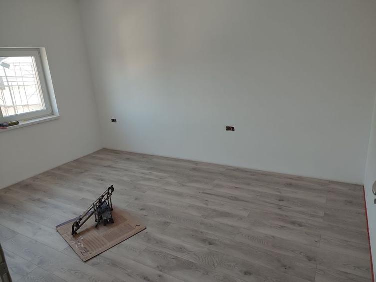 Sacalaz, 1/2 Duplex P+M 4 Camere,2 Bai,Terasa Acoperita - 8