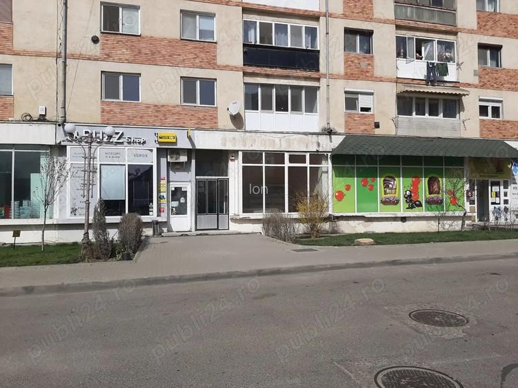Inchiriez spatiu comercial centru Berca