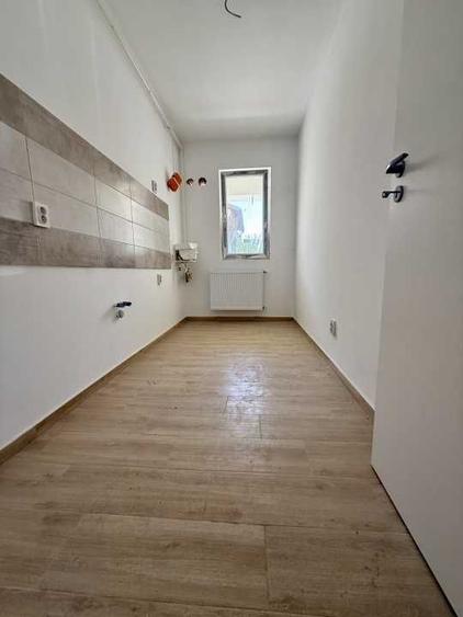 Garsoniera cartier Militari Residence - mutare imediata!! - 7