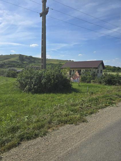 Teren intravilan de vanzare - 2