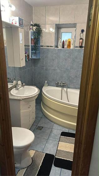 Apartament 3 camere Zona Posta 4 - 7