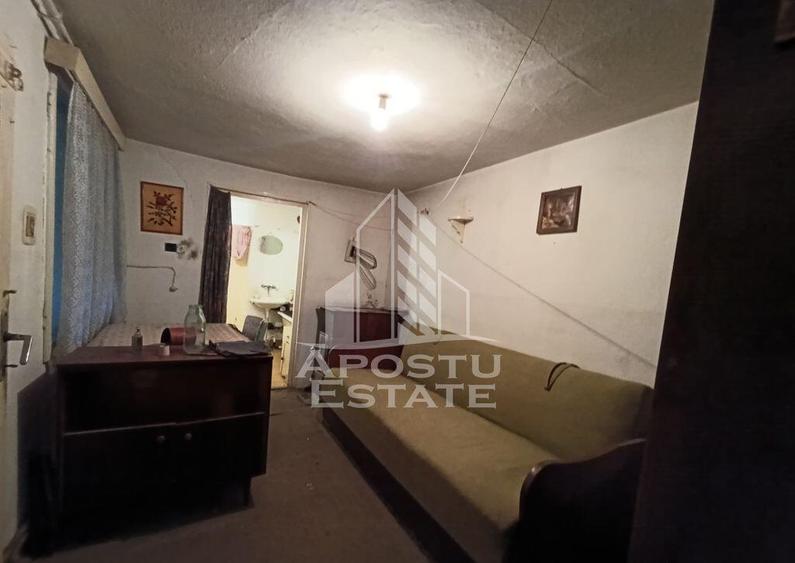 Casa alipita cu teren, necesita renovari, situata in zona... - 2