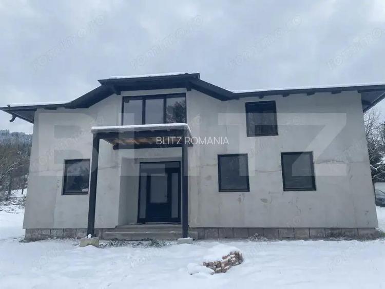 Casa de vanzare sau schimb, cu 4 camere, 180 mp, Vatra Dornei