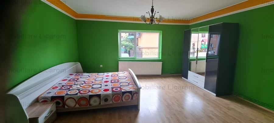 Casa individuala cu 2 apartamente, 6 camere,teren 403 mp,ASTRA. - 14
