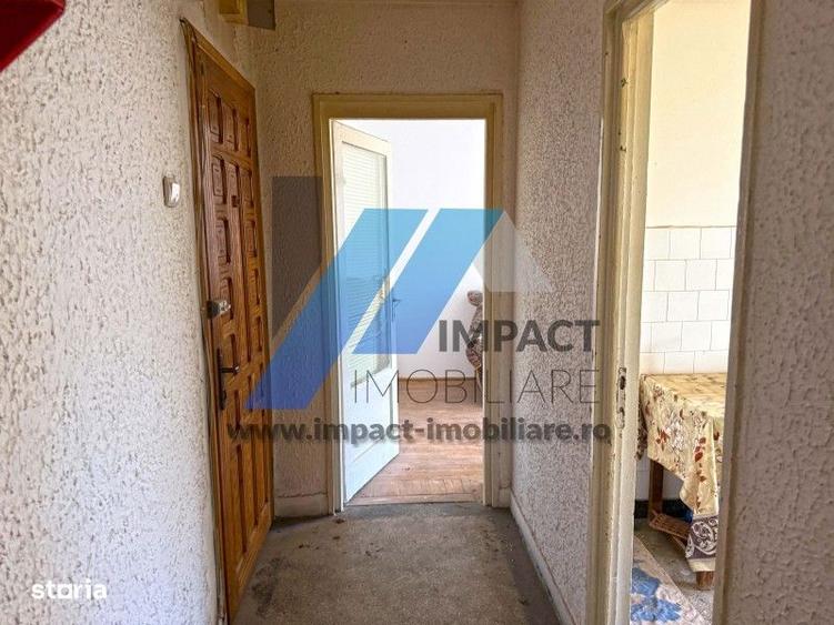 4 camere, etaj 3/4, NEMODERNIZAT, teava gaze la usa,Calea Severinului - 6
