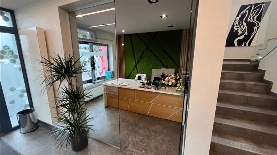 Imobil de vânzare – Pretabil pentru clinică medicală - 1