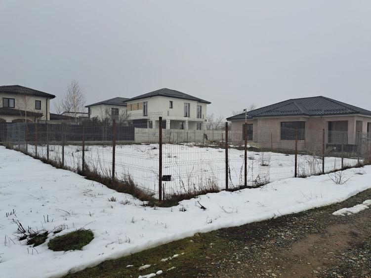 Vand teren Corbeanca,sat Ostratu - 3