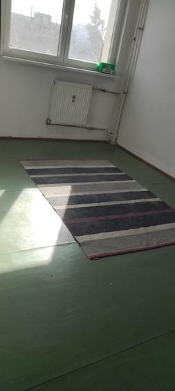 Drumul Taberei- la 5 minute de  metrou,excelent pozitionat,etaj 4,planul 2 - 4