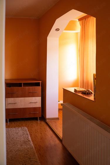 Vanzare Apartament 3 camere, Alexandria, zona centrala - 3