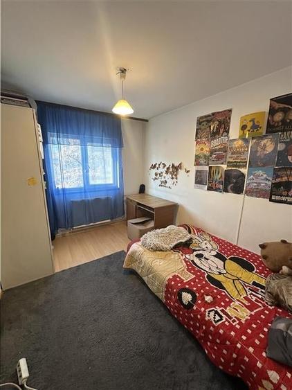 Apartament 3 camere, decomandat, et. intermediar- Nicolina - 2