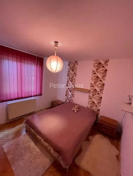 De vanzare apartament cu 3 camere in Dambu De vanzare apartament cu 3 camere in Dambu