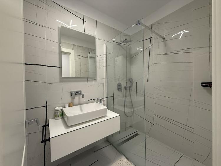 Unirii Palatul Parlamentului bloc 2023 - 8