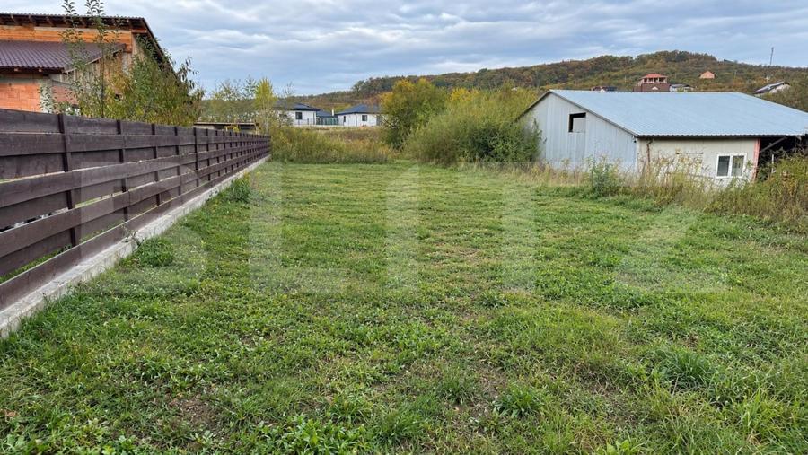 Teren Construcții intravilan de 1200 mp, în Sud-Vest