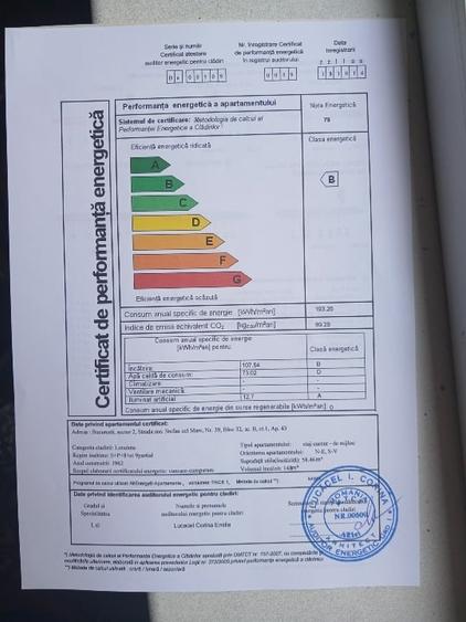Apartament cu 3 camere semidecomandat în Ștefan cel Mare