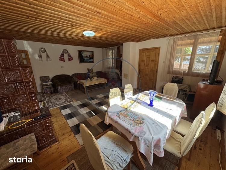 Casă cu 4 camere cu Teren 500 Mp în Central