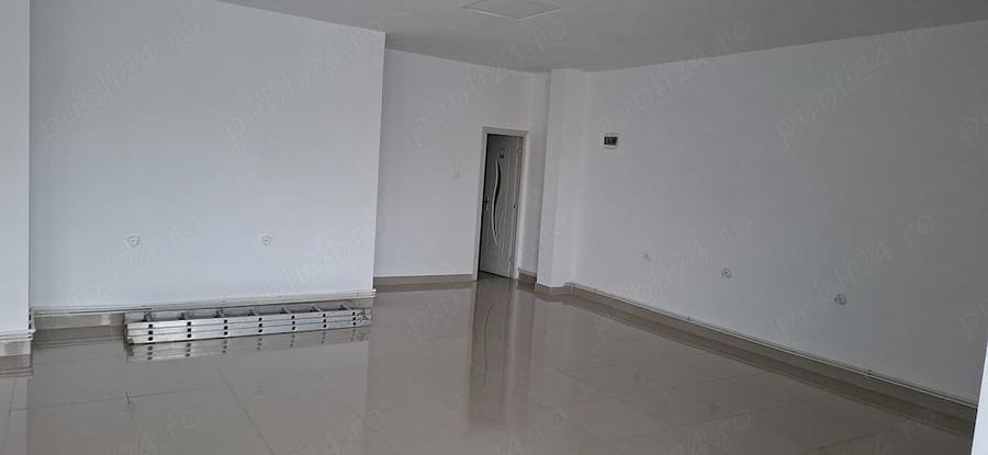 Spatiu comercial de inchiriat in Onesti 80 m2 - 4