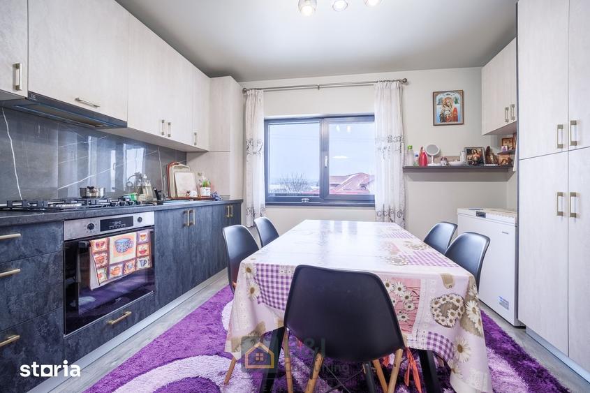Casă cu 3 camere cu Teren 400 Mp în Tomești