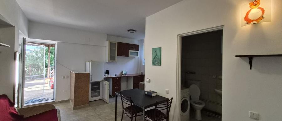 Apartament cu 2 camere decomandat în Gruia