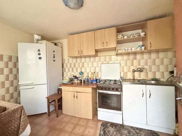 Casă cu 2 camere cu Teren 285 Mp în Cantemir