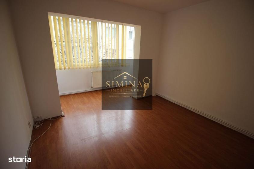 Apartament cu 3 camere decomandat în Tudor