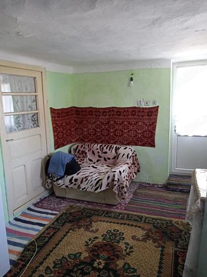 Casă cu 4 camere cu Teren 3922 Mp în Băneasa