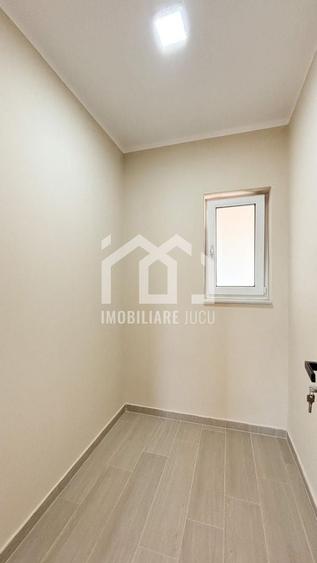 Casă individuală cu 5 camere cu Canalizare în Jucu de Sus