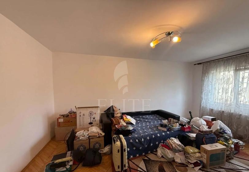 Apartament 3 camere în zona STRAZII BUCURESTI - 5