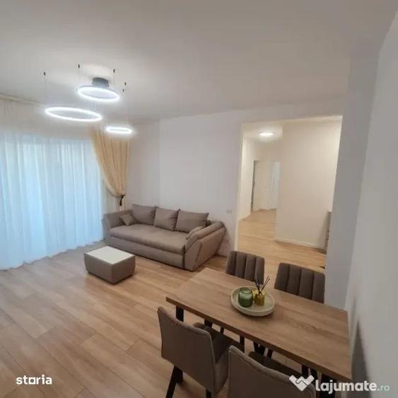 Apartament cu 3 camere decomandat, mobilat în Central