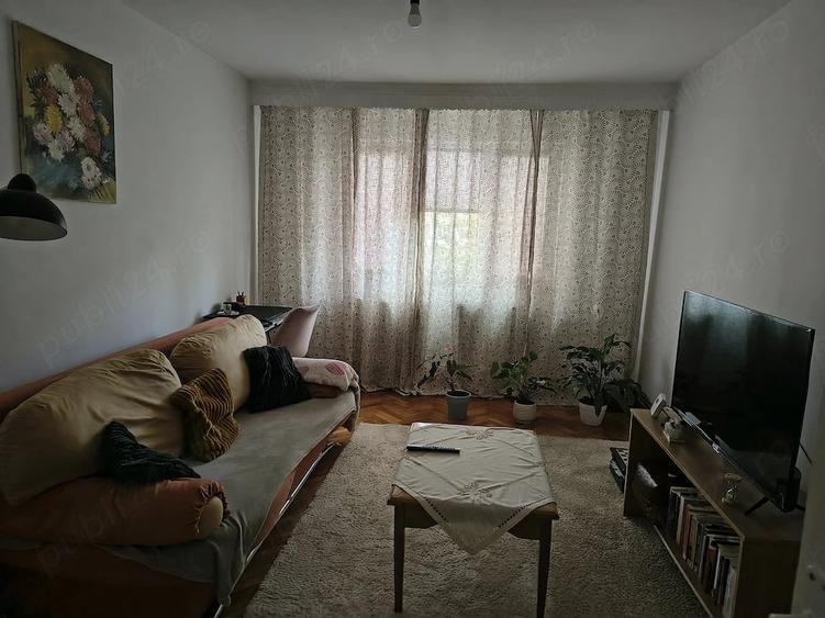 Apartament cu 3 camere decomandat în Decebal