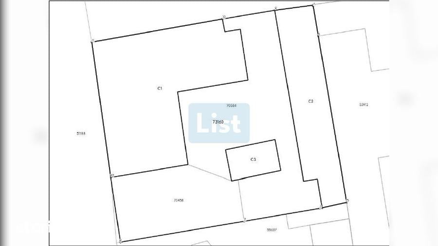 Casă cu 4 camere cu Teren 478 Mp în Central