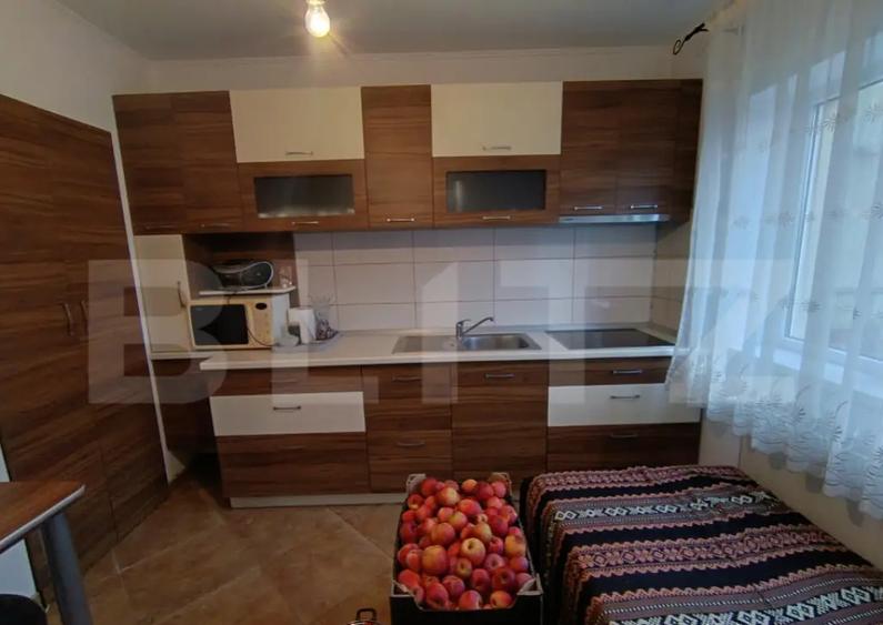 Casa cu 3 camere ?i un teren de 600 mp - 12