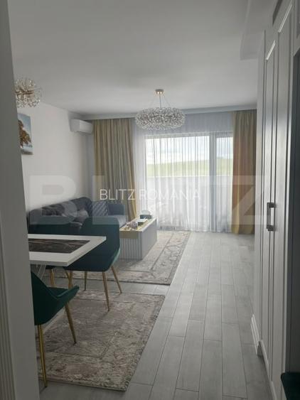 Apartament de vanzare, cu 4 camere, 114 mp totali, zona Universitatii Apartament de vanzare, cu 4 camere, 114 mp totali, zona Universitatii