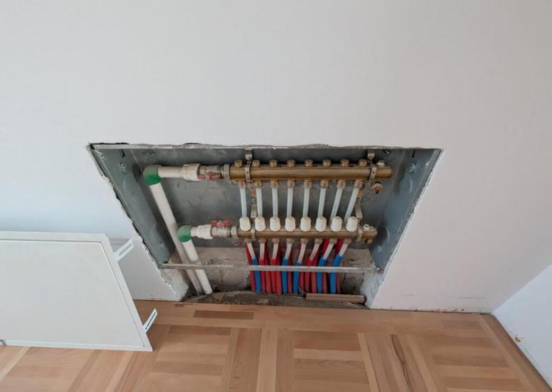 Casa Spa?ioasa cu 7 Camere, 242 mp Utili ?i 600 mp Teren - 15