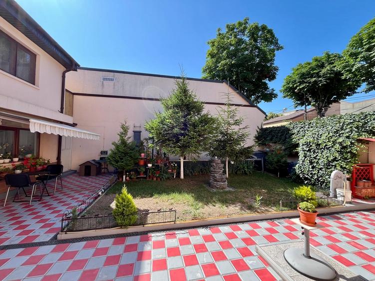 Casă cu Demisol + Parter și Spațiu Comercial Ultracentral-Tomis Mall 414000 eur - 3