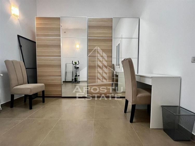 Apartament cu 4 camere 180mp loc de parcare zona centrala - 8
