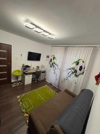 Apartament de vanzare - 3