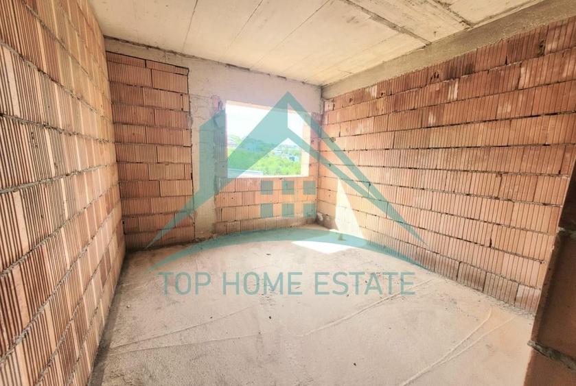 Duplex de vanzare intr-o zona retrasa in Dezmir! - 7