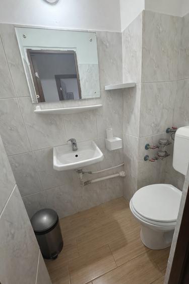 3 Camere Decomandat  Zona Trocadero- Bd.Alexandru Lapusneanu - 9