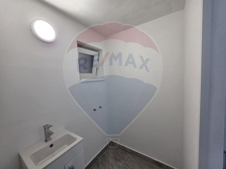 Spatiu comercial Piata Avram Iancu trafic pietonal - 11