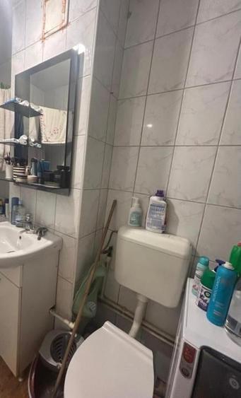 61000 euro-Garsoniera decomandata Gorjului-centrala proprie- bloc 1981 - 8