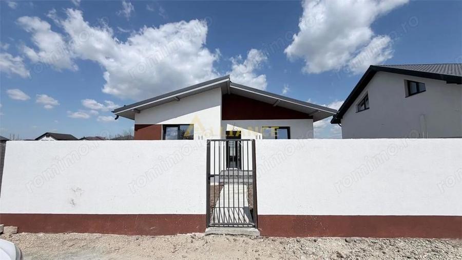 Casa Individuala - 3 camere - 2 bai - 430mp teren - 10