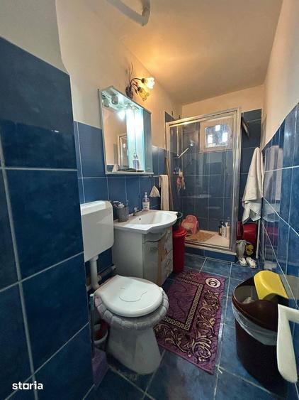 De vanzare apartament cu 3 camere, etajul 2, zona linistita 55.000e - 3