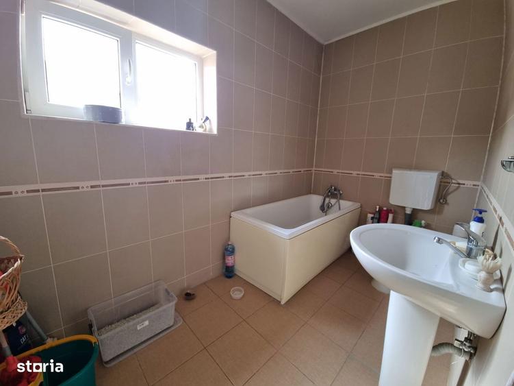 Vila individuala 6 camere_4 bai_Str. Amurgului_Metrou Dimitrie Leonida - 16