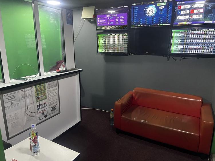 Vand spatiu comercial aprtament - 1