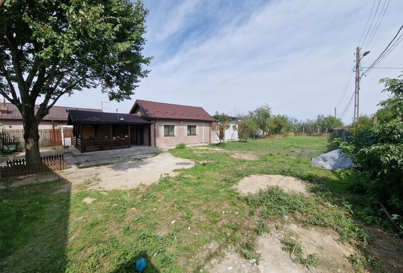 Casă individuală cu 2 camere cu Canalizare în Brăniștari